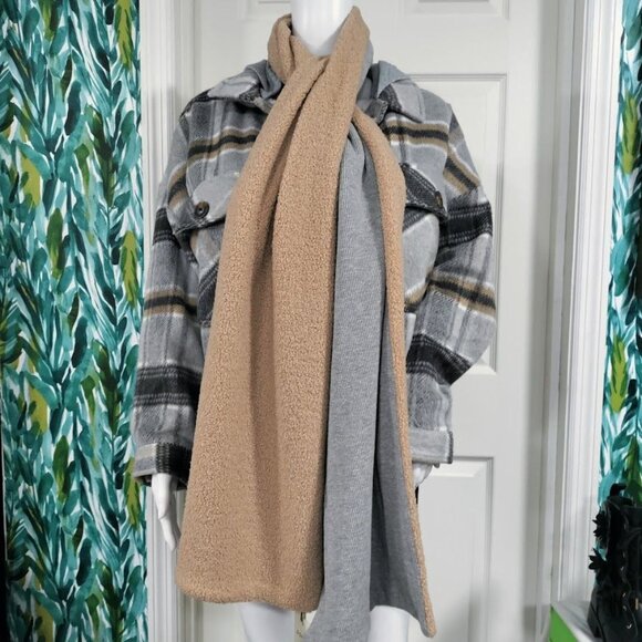 DONNI. Unisex Two-Tone Beige And Gray Soft Comfy Neck Warmer Scarf, NWT - Picture 5 of 14